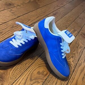 SHEIN Vibrant Blue Kids Sneakers